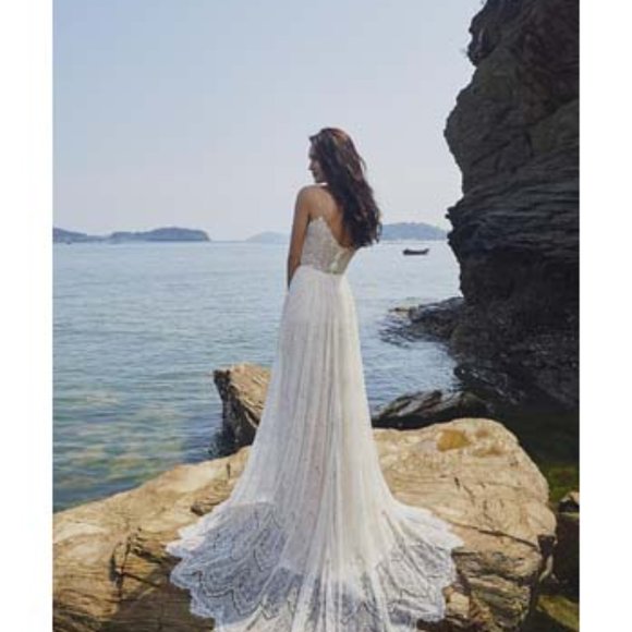 Chic Nostalgia - Femi (size 10) - Picture 2 of 2